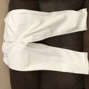 Chico’s So slimming White crop pants size 12
